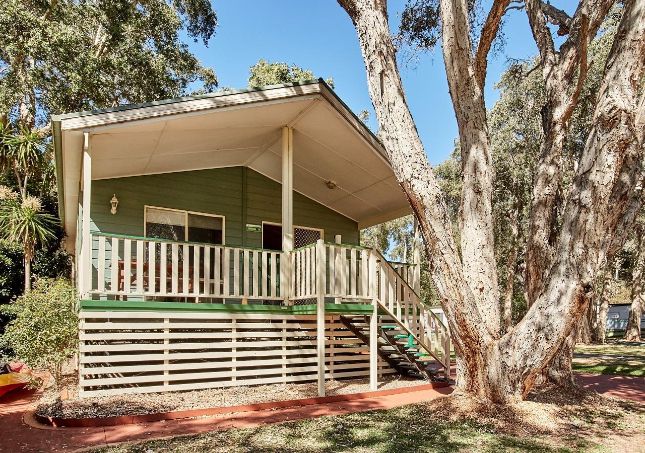 Kingfisher Two Bedroom Cabin