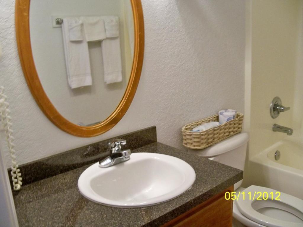 King Room Lake View