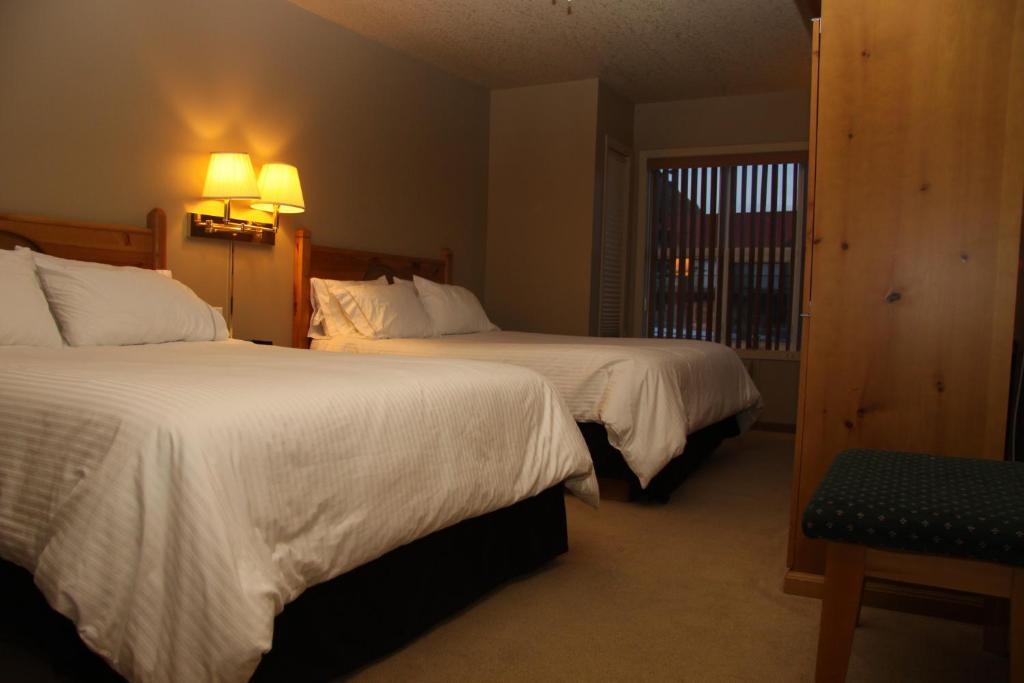 Queen Room with Two Queen Beds