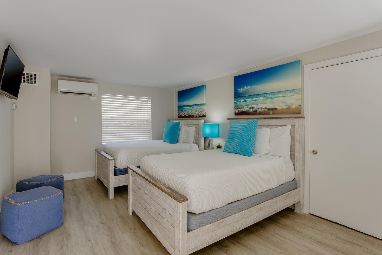 Standard Queen Room Two Queen Beds