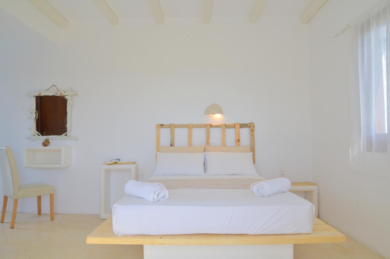 Habitación con vistas a la piscina - 1 cama grande