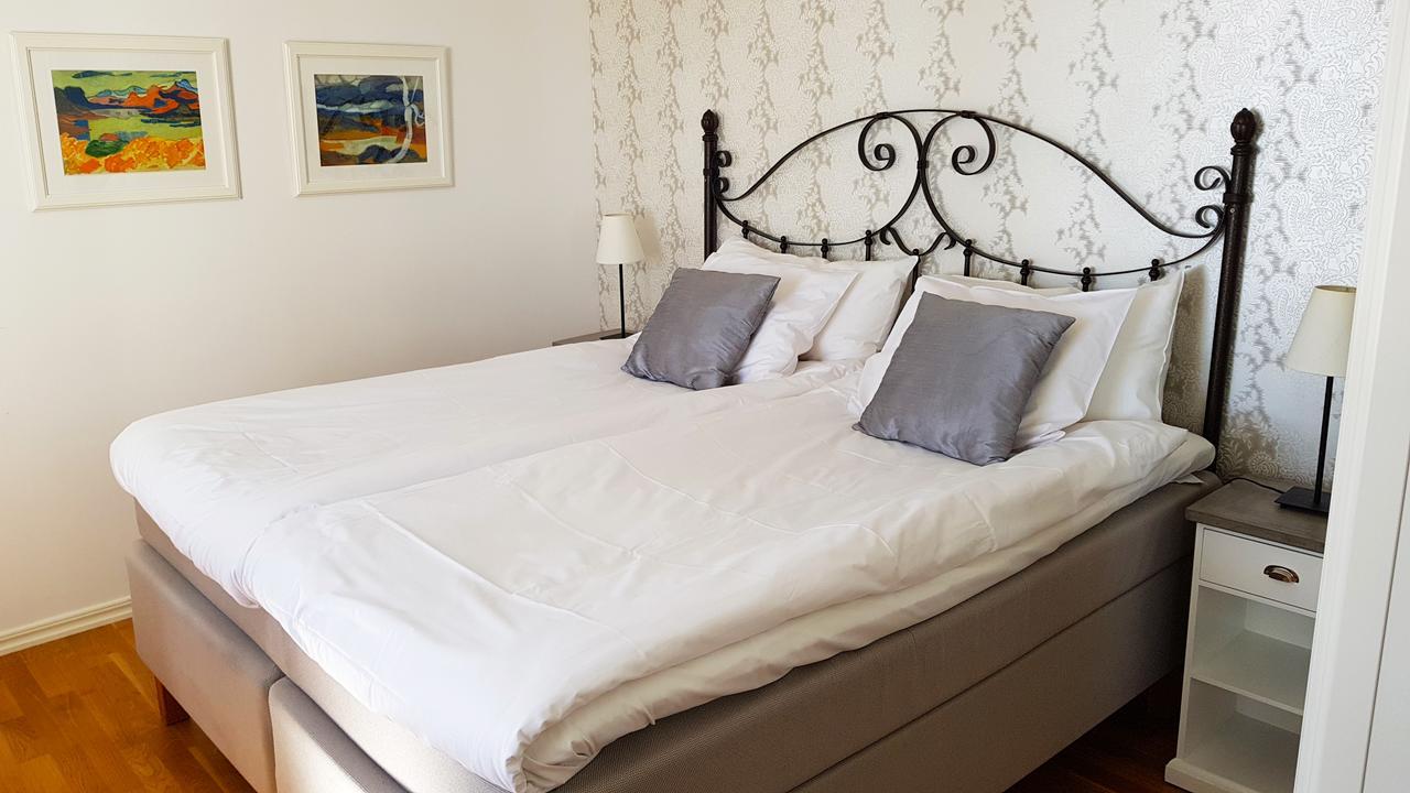 Twin Room Lake View