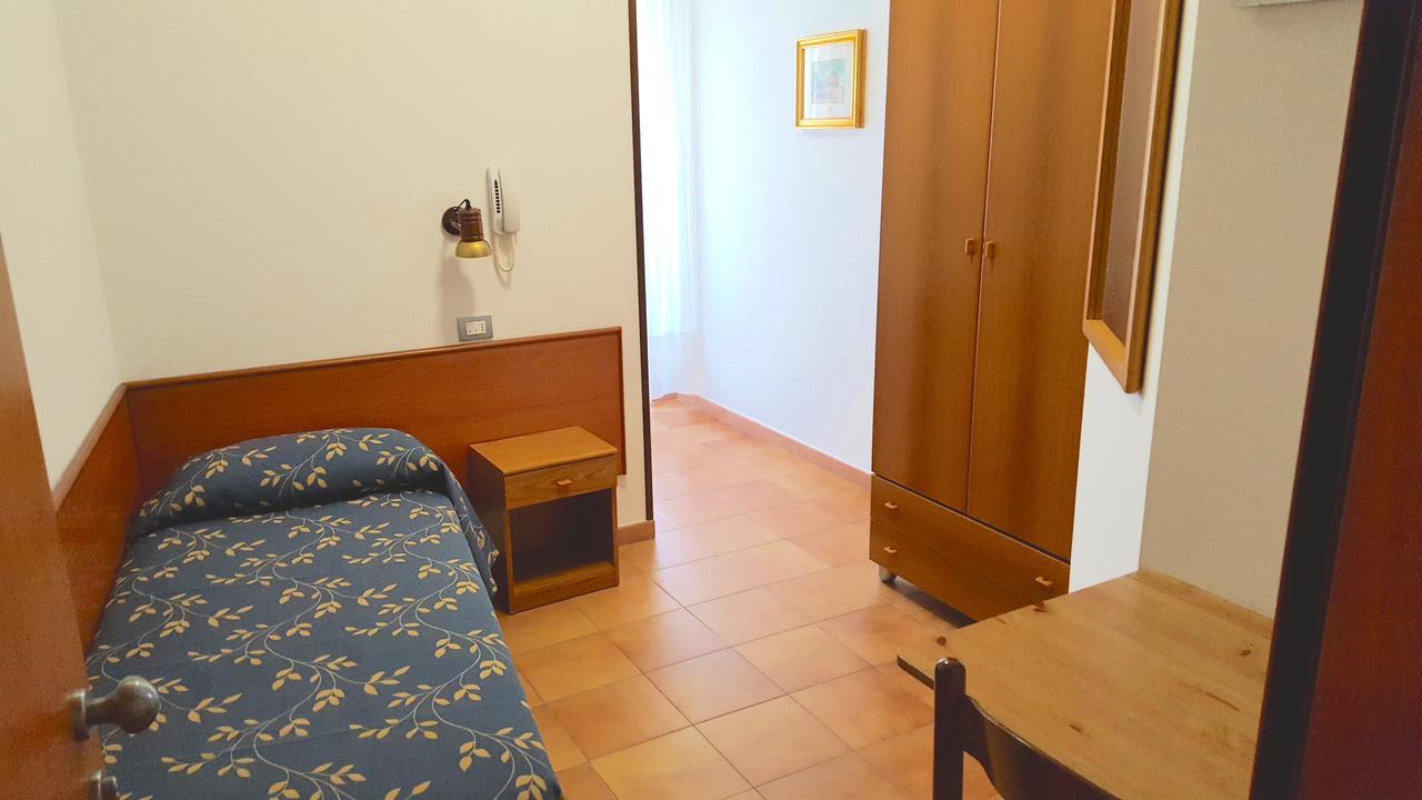 Single Room,1687495709:JPEG
