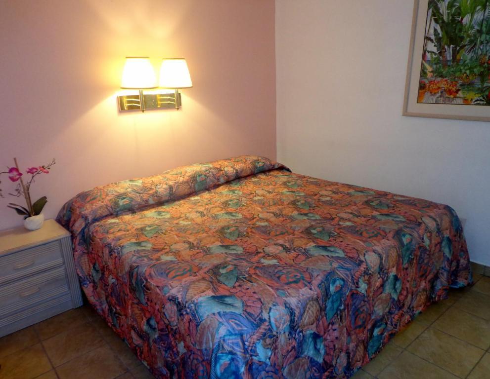 Suite de 2 dormitorios con cama extragrande y sofá cama