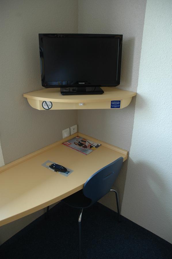 Triple Room One Double Bed One Bunk Bed,1040163841:JPEG