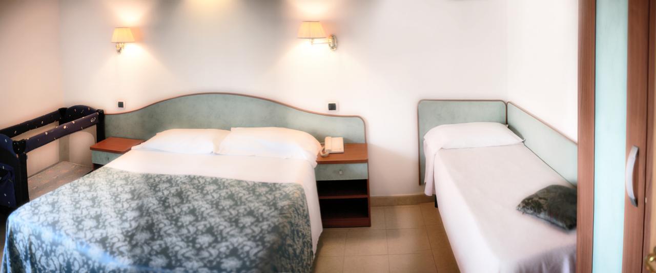 Triple Room,639378054:JPEG
