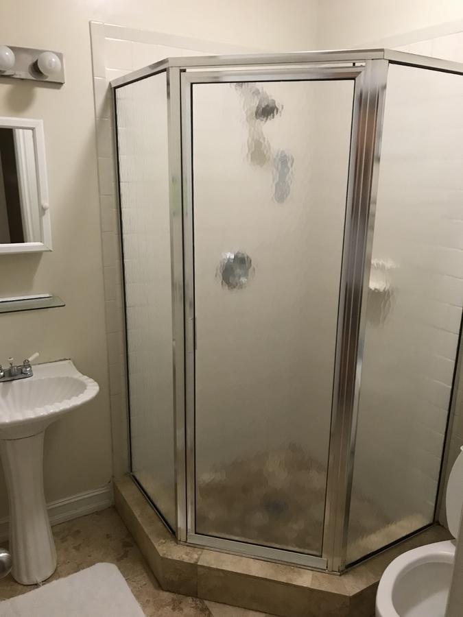 Zimmer mit Gemeinschaftsbad - 23A - nur für Männer