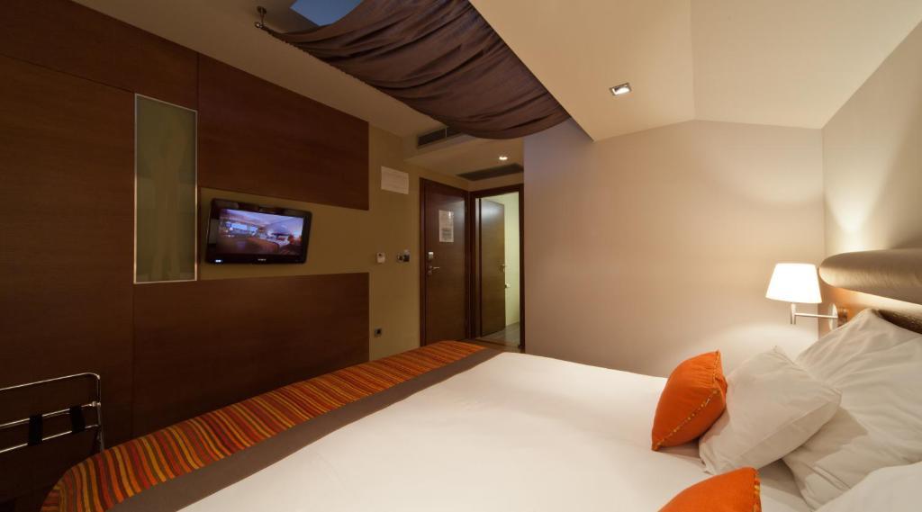 Superior Double or Twin Room with Balcony