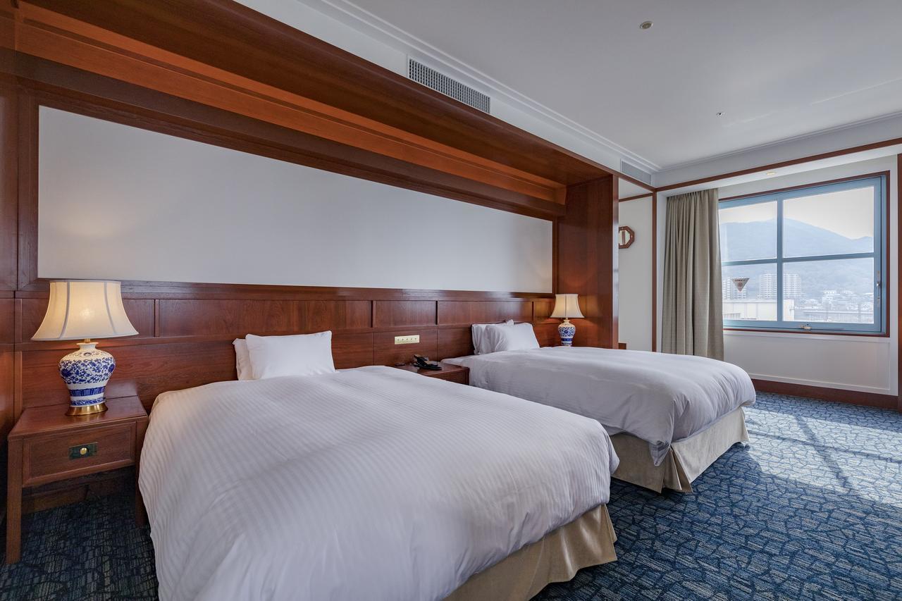Premier Suite with Extra Bed and Ocean View
