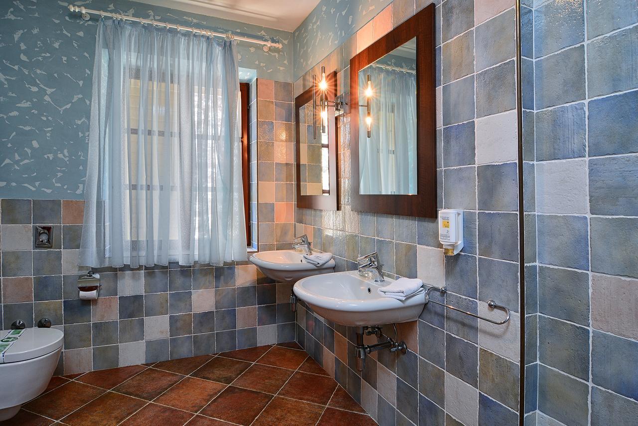 Oferta especial - Habitación Doble Superior con excursión a la Cueva Azul incluida