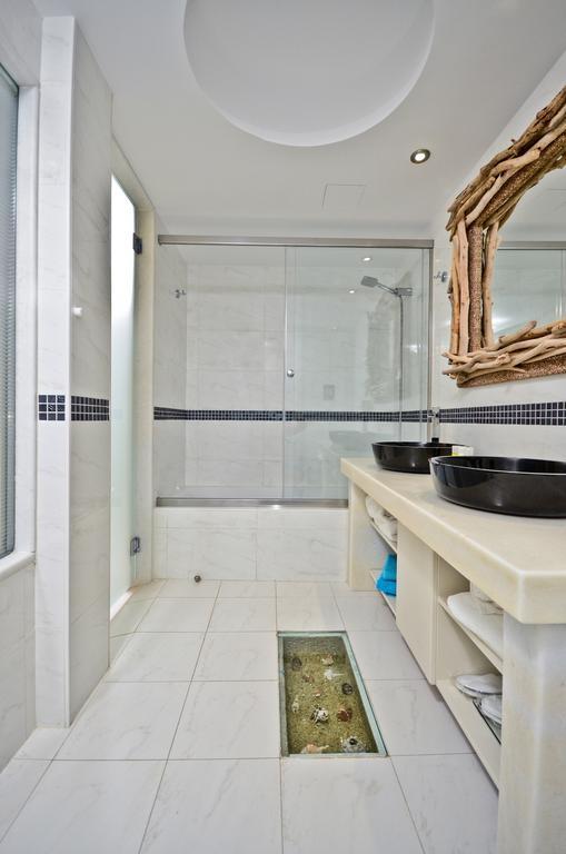 Habitación Familiar con porche privado y bañera de hidromasaje (2-4 personas)