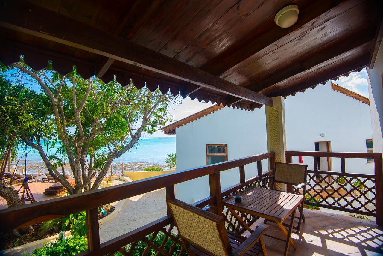 Double Room with Balcony and Sea View