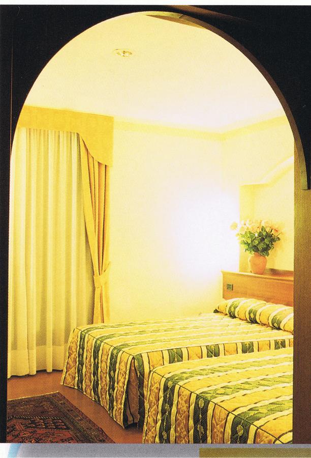 Dreibettzimmer