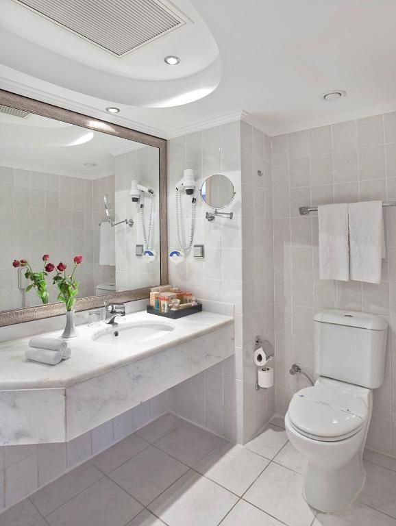 Club Standard Single Room