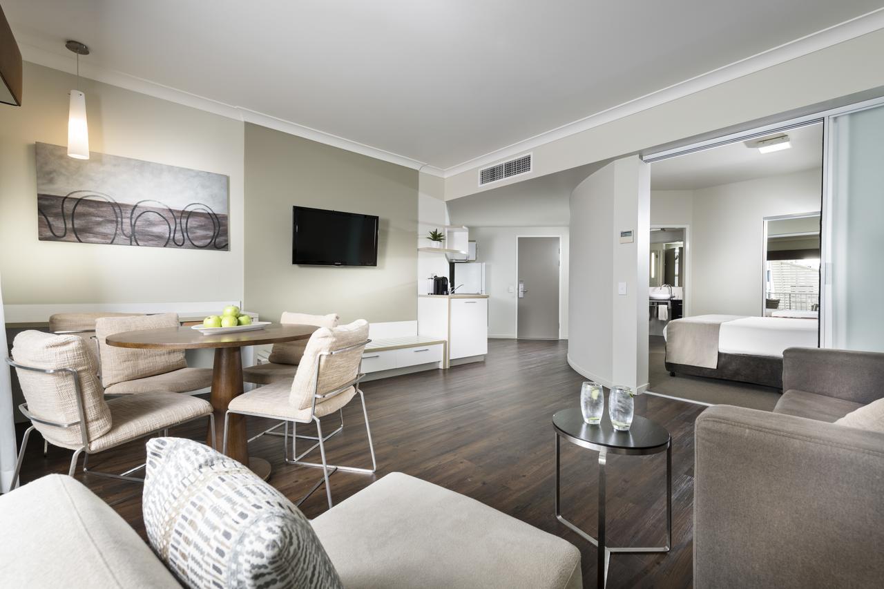 1 Bedroom Apartment with Sofa - Eco Stay