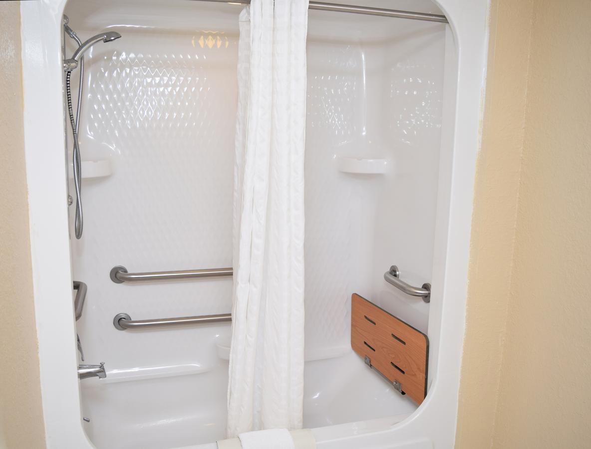 King Bed Handicapped Room with Balcony