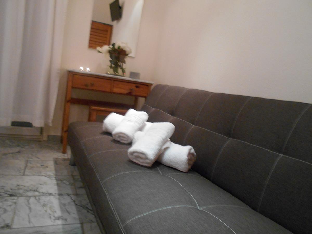 King Room (for 2 or 3)