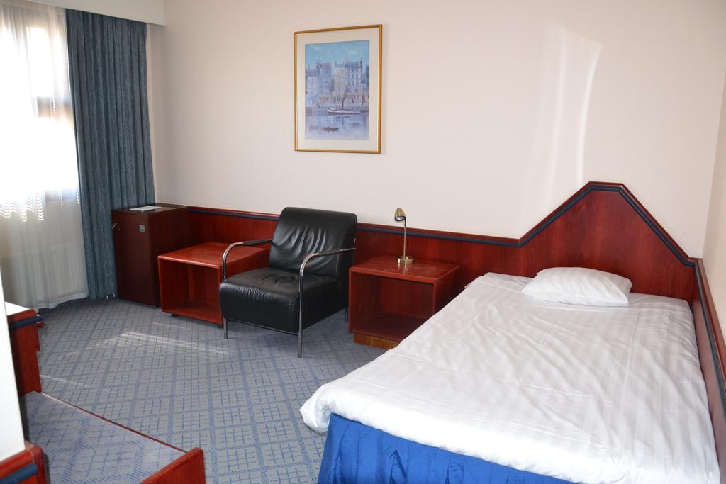 Budget Single Room