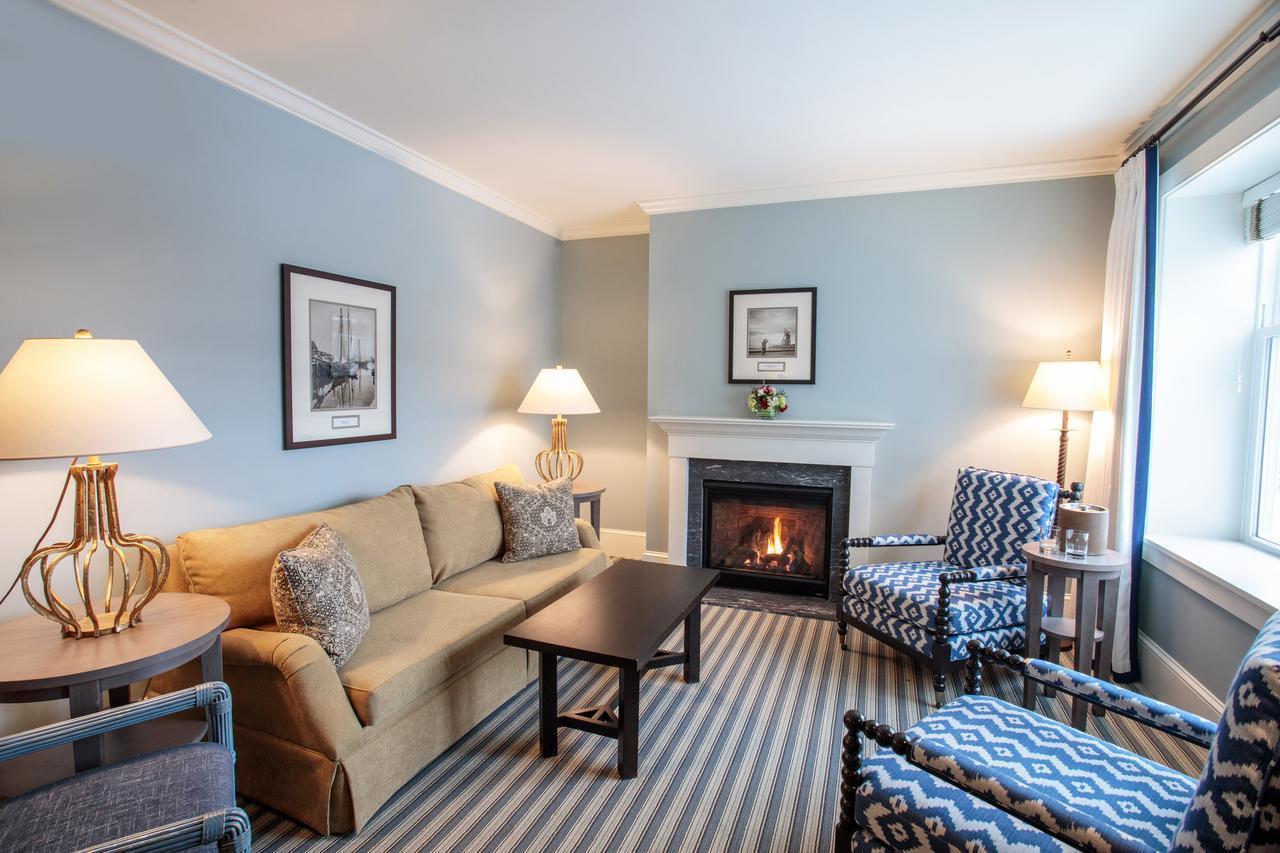 Water View King Suite