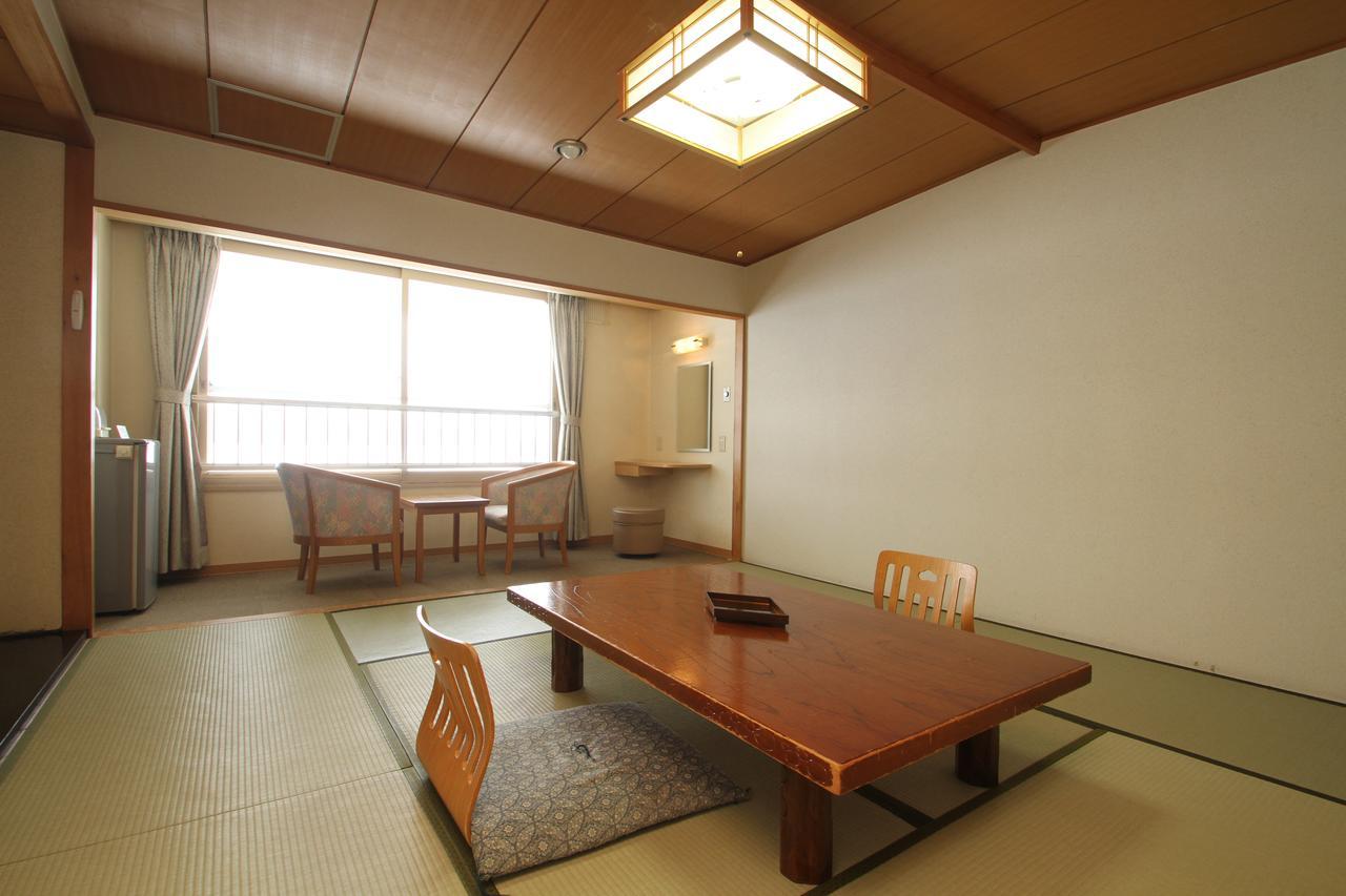 Japanese-Style Room