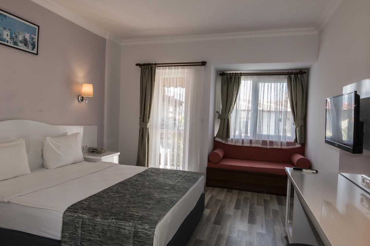 Junior Suite with Balcony