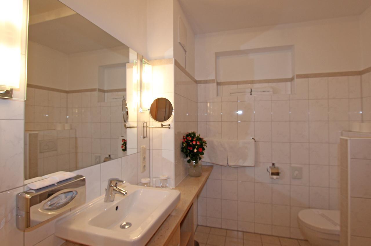 Doppelzimmer mit Seeblick