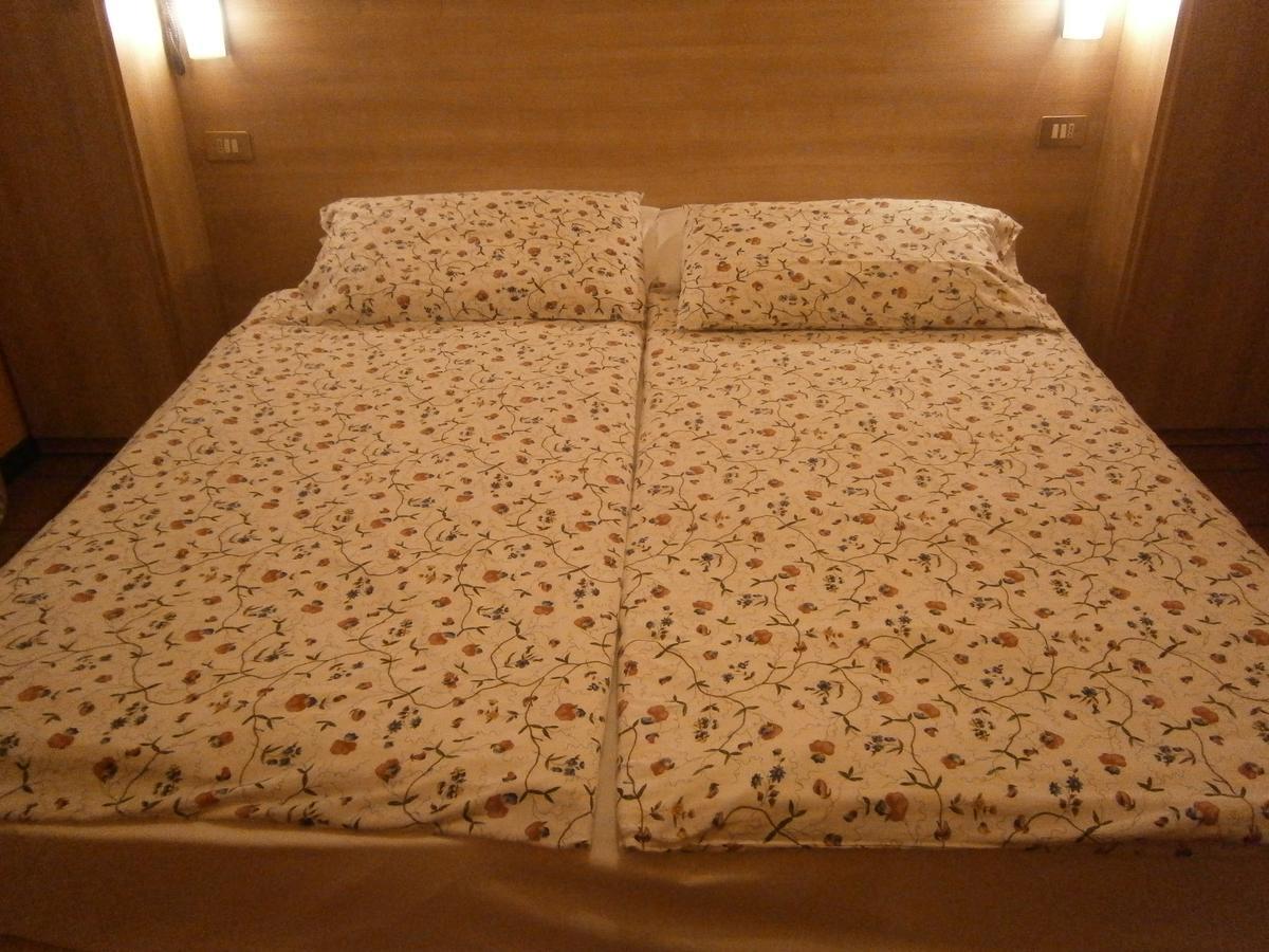 Doppelzimmer mit Balkon
