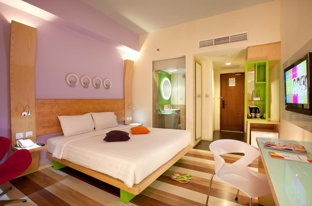 Superior Room with Two Twin Beds