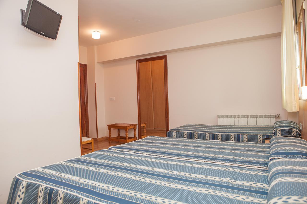 Triple Room,709302796:JPEG