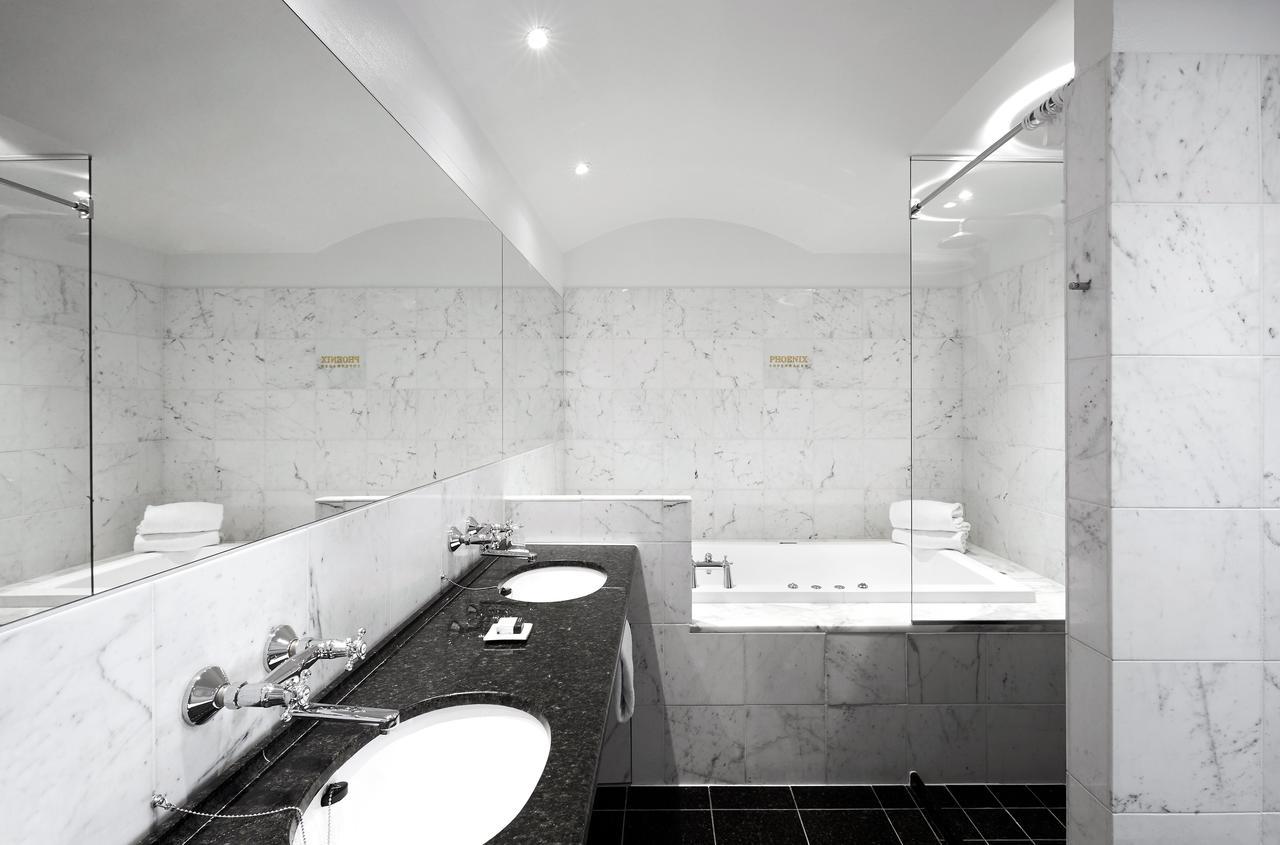 Suite Access to Executive Lounge