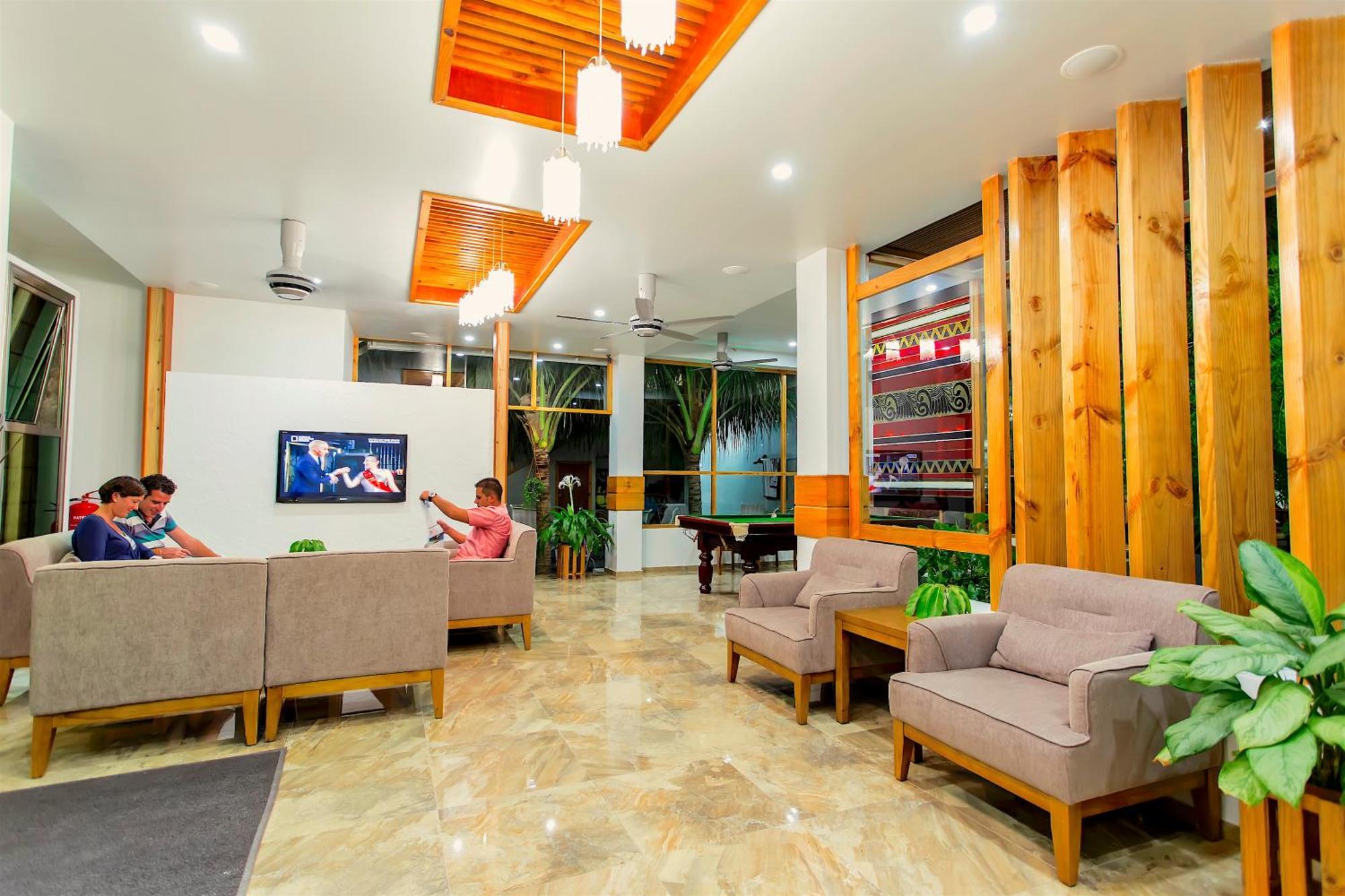 Deluxe Double Room Pool View Return Speed Boat Transfer Sand Bank Excursion & Dolphin Watching
