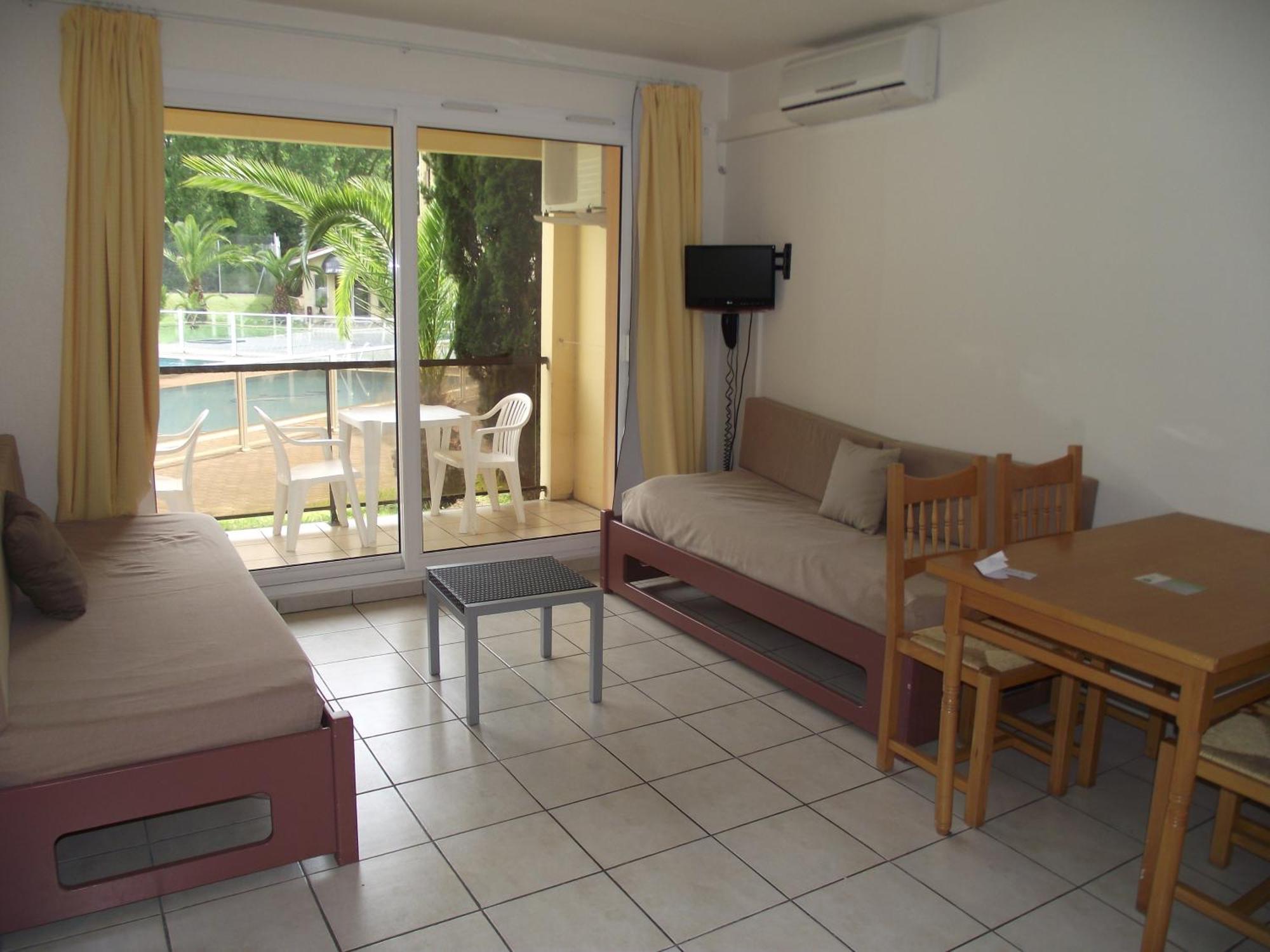 Apartamento de 1 dormitorio con cocina