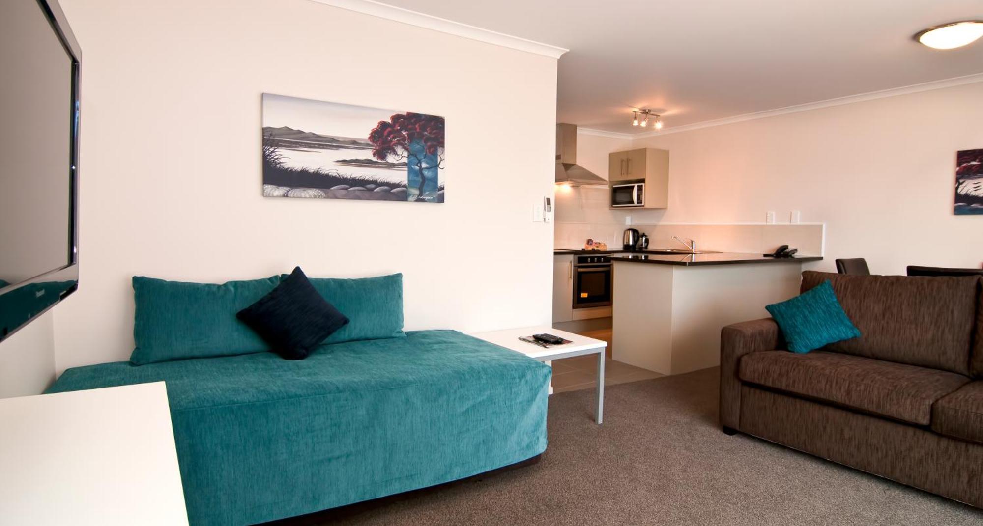 Ground Floor Suite Jetted Spa Bath