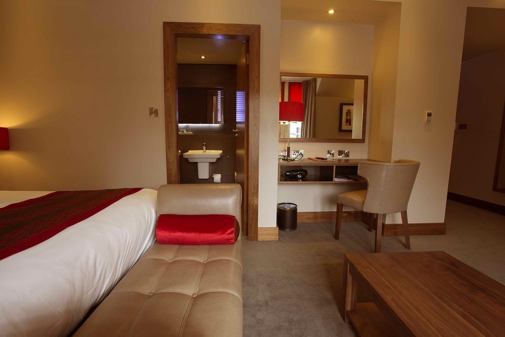 Executive Double Room with Street View