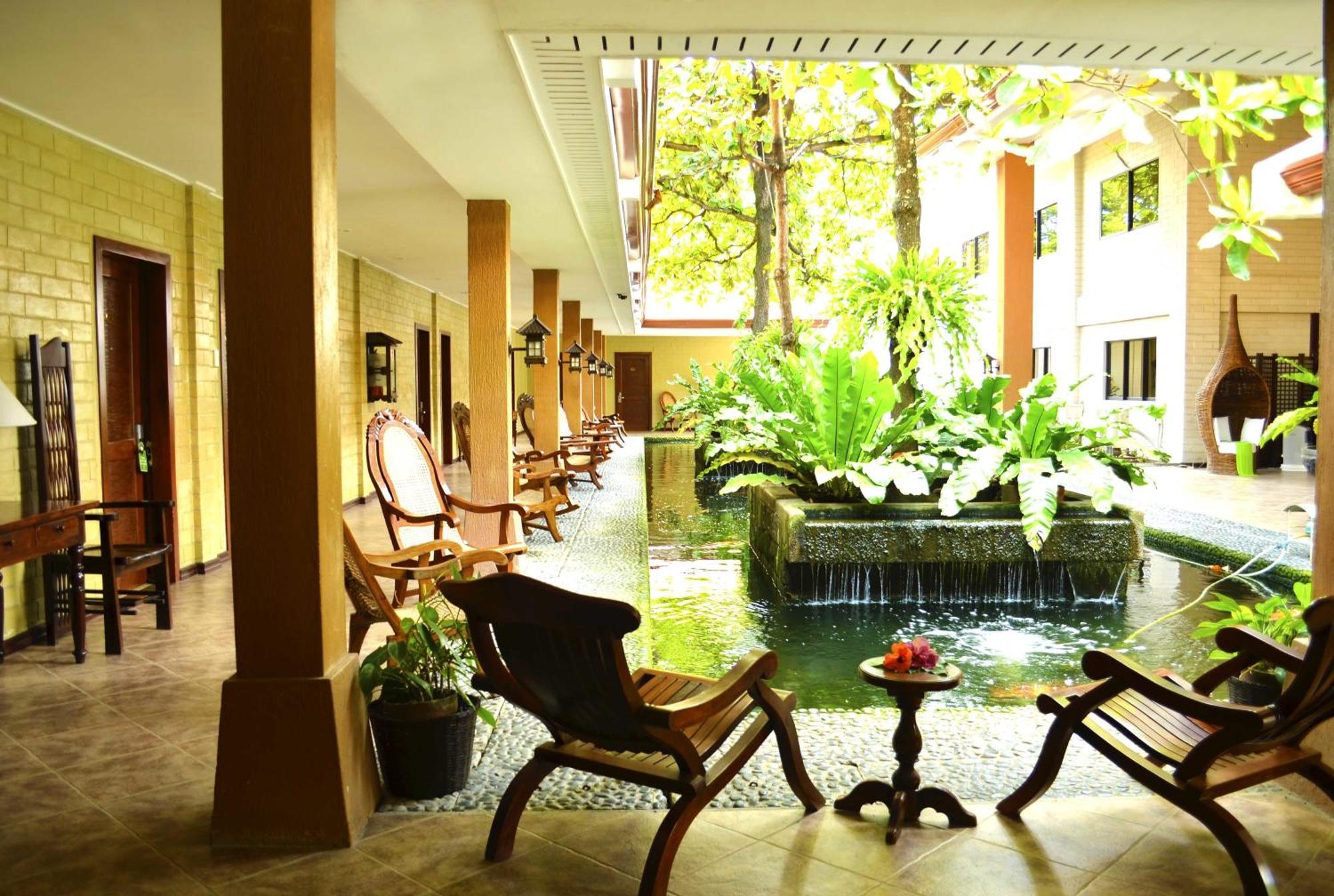 Grand Luxe Room