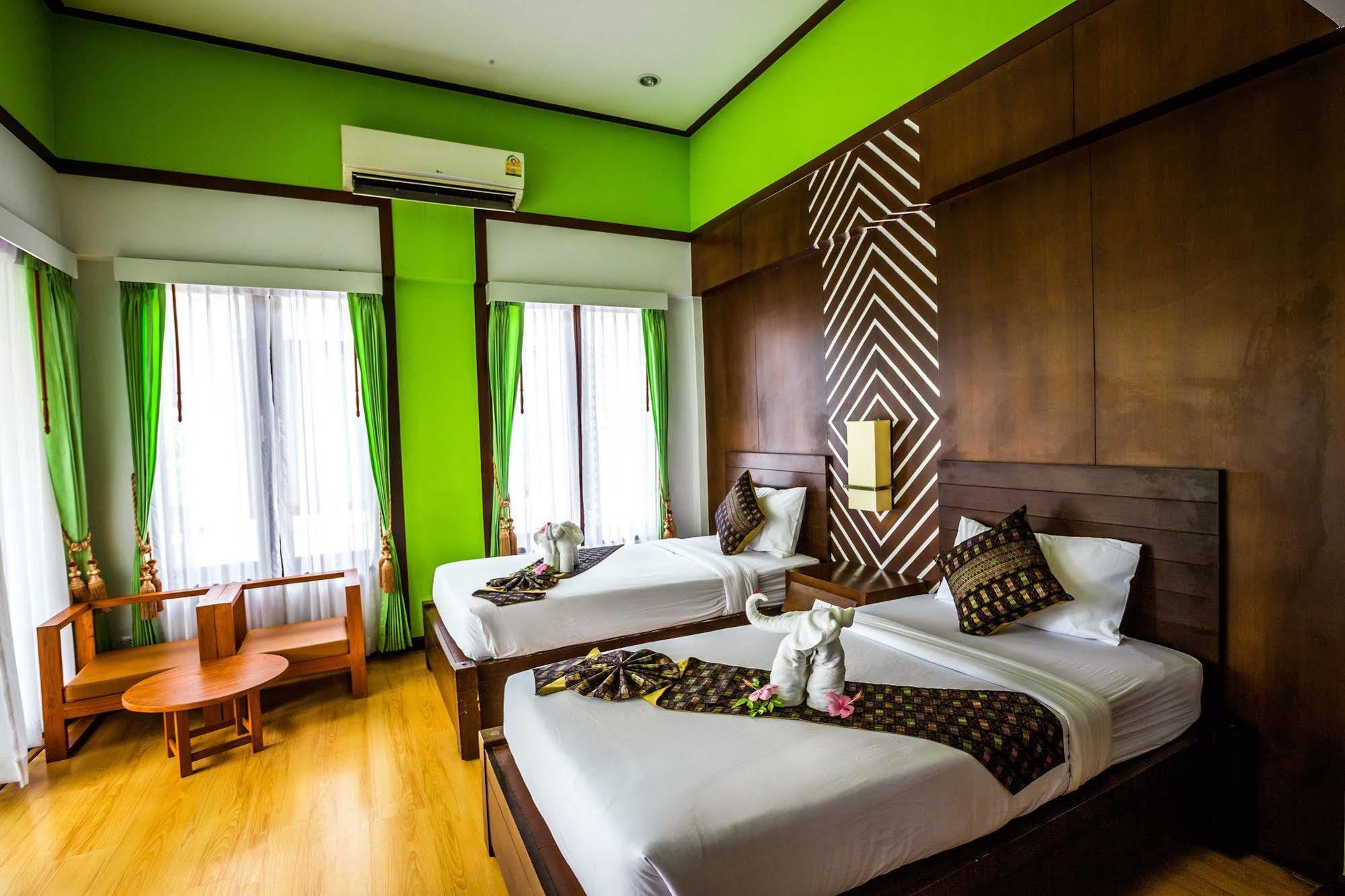 Bungalow Doble De Lujo con 2 camas individuales