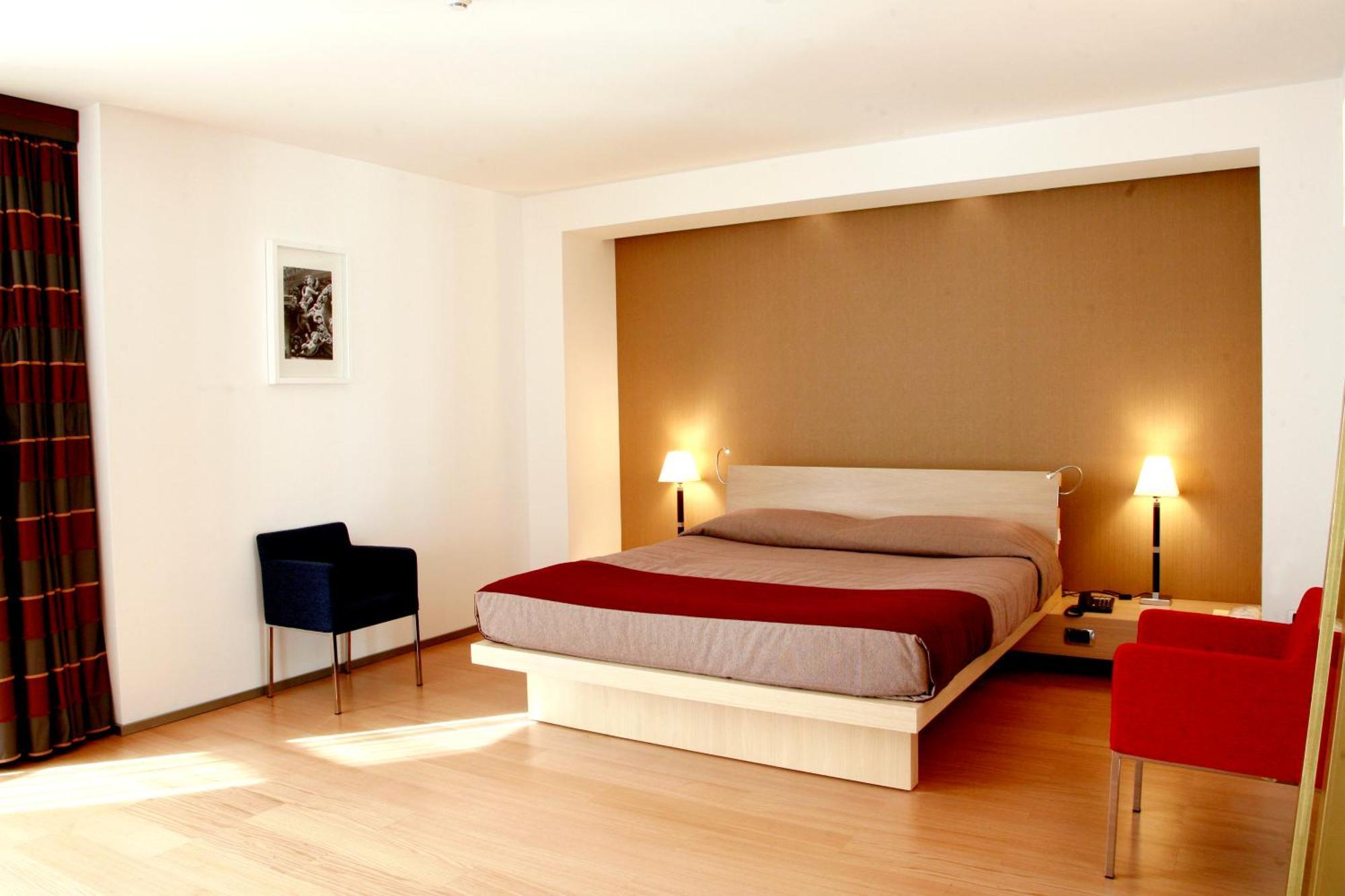 Superior Double or Twin Room,936333175:JPEG