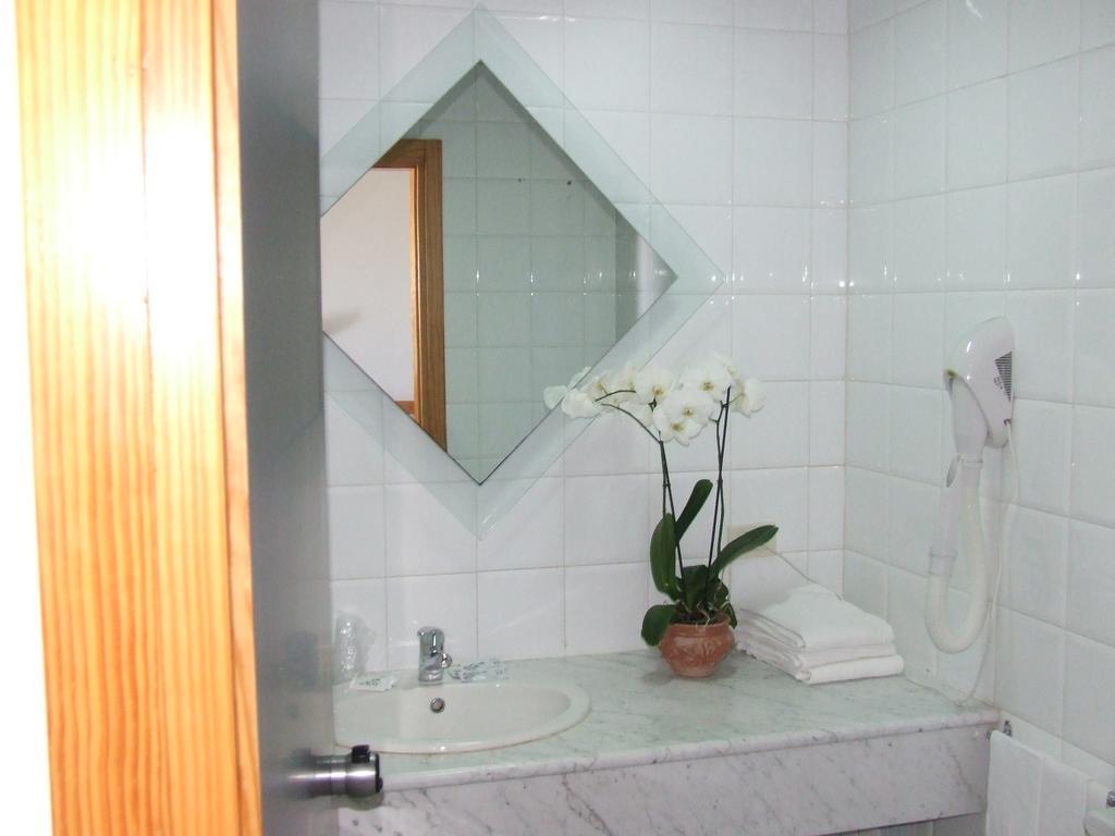 Classic Triple Room,68222273:JPEG