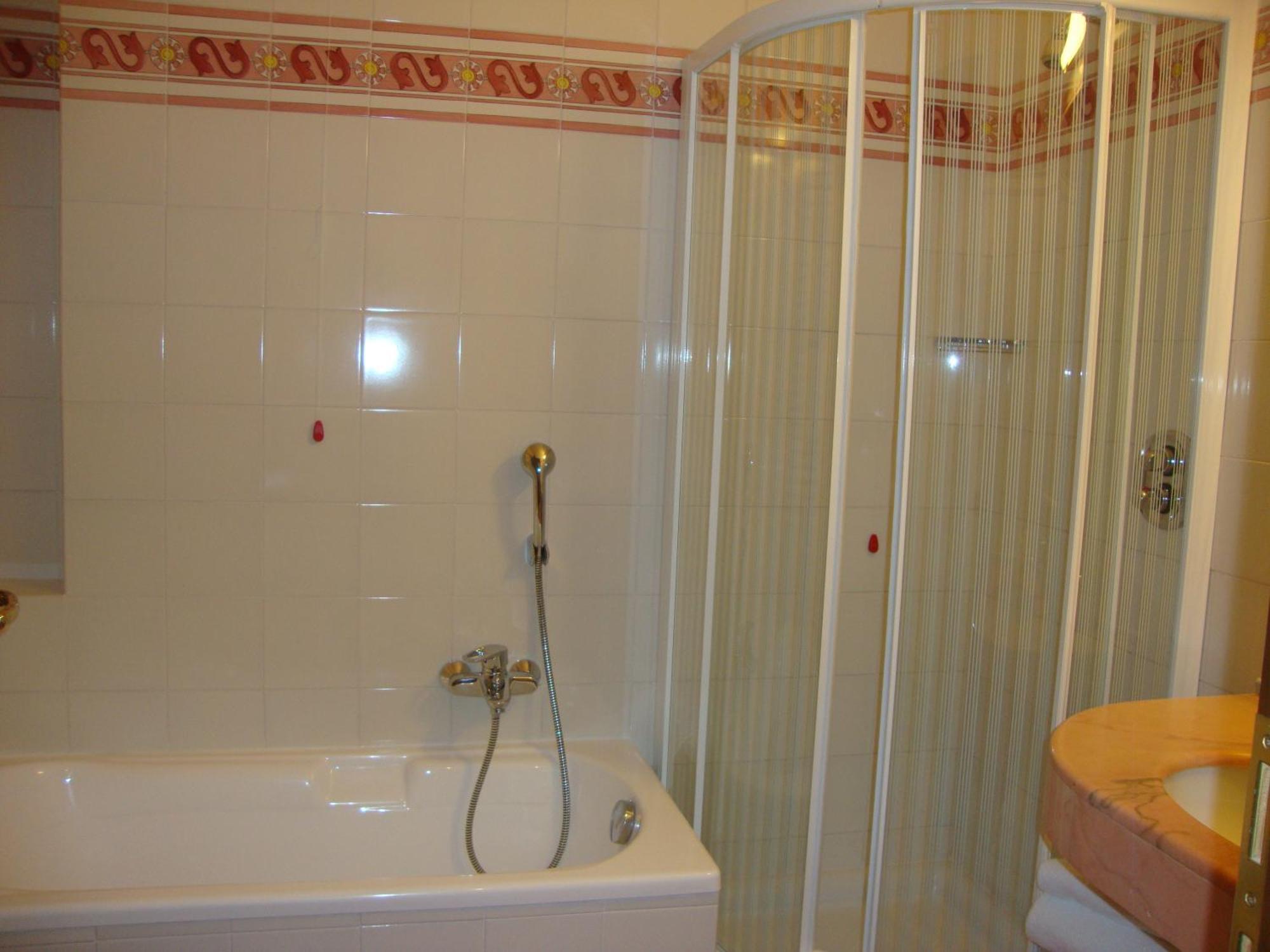 Superior Triple Room with Lake View