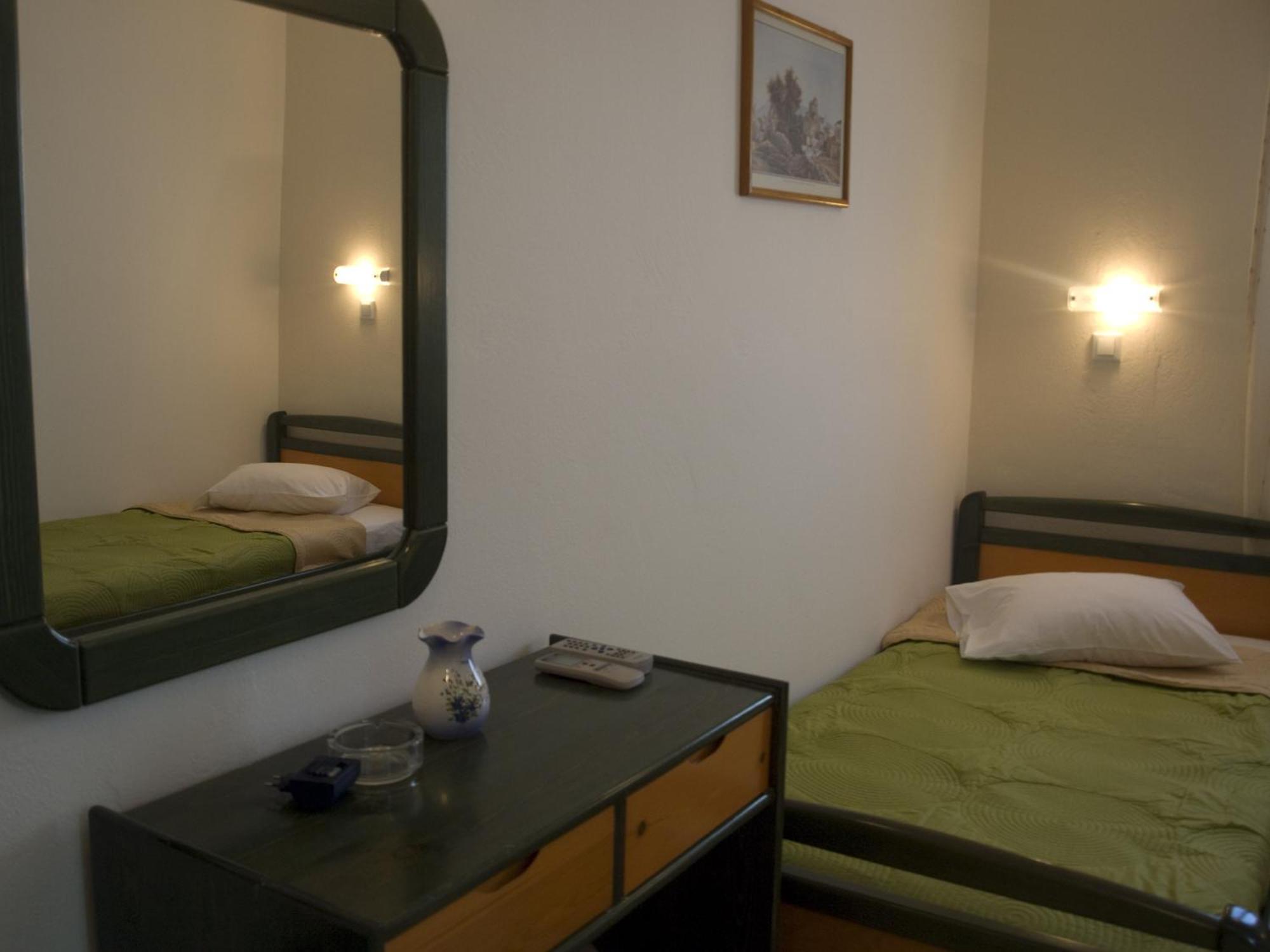 Economy Twin Room,686930619:JPEG