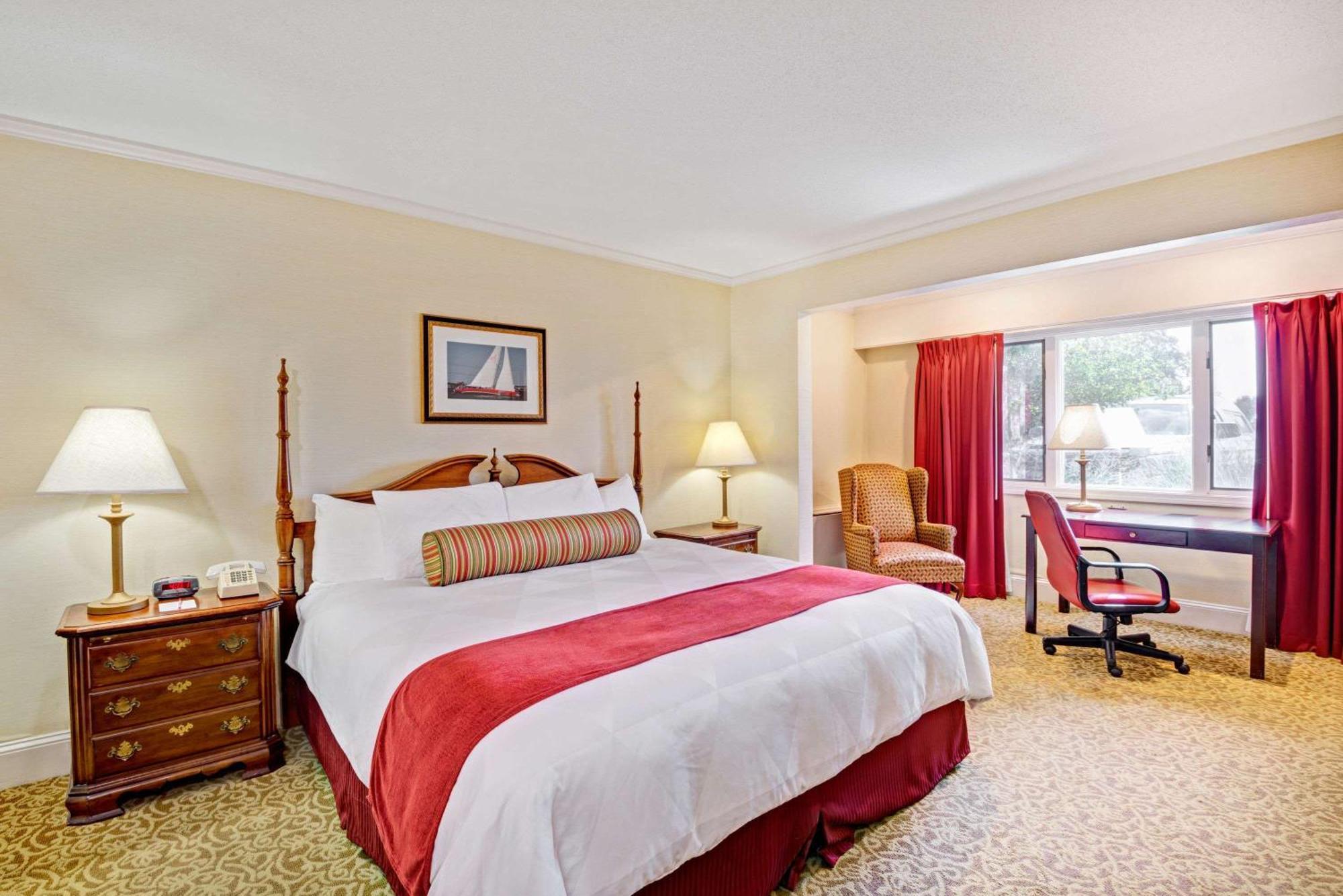 King Room - Disability Access/Non-Smoking