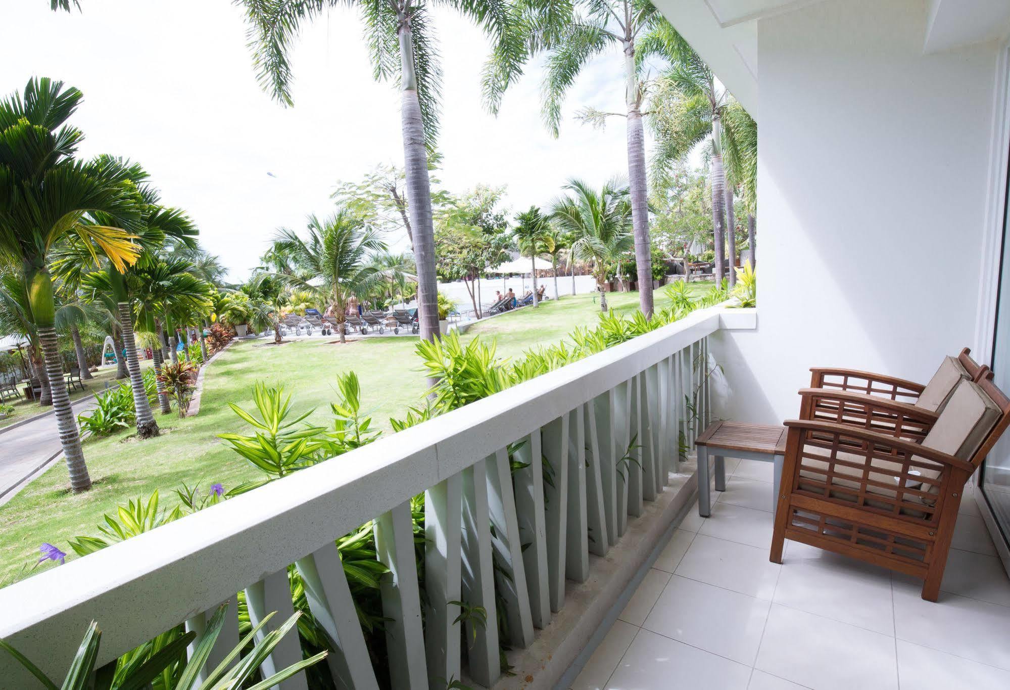 Azul Twin or Double Room Pool View