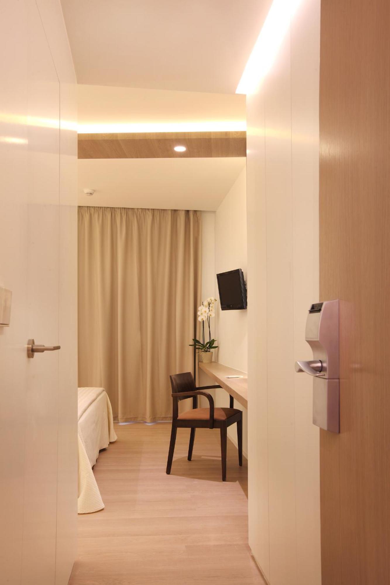 Quadruple Room Terrace