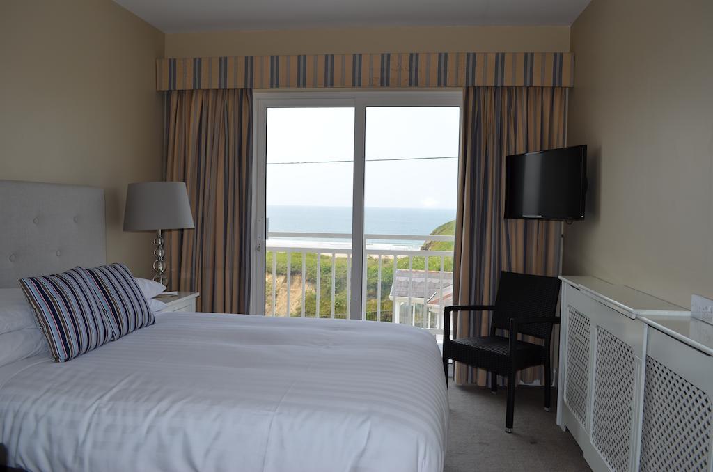 Tweepersoonskamer met Balkon en Uitzicht op Zee