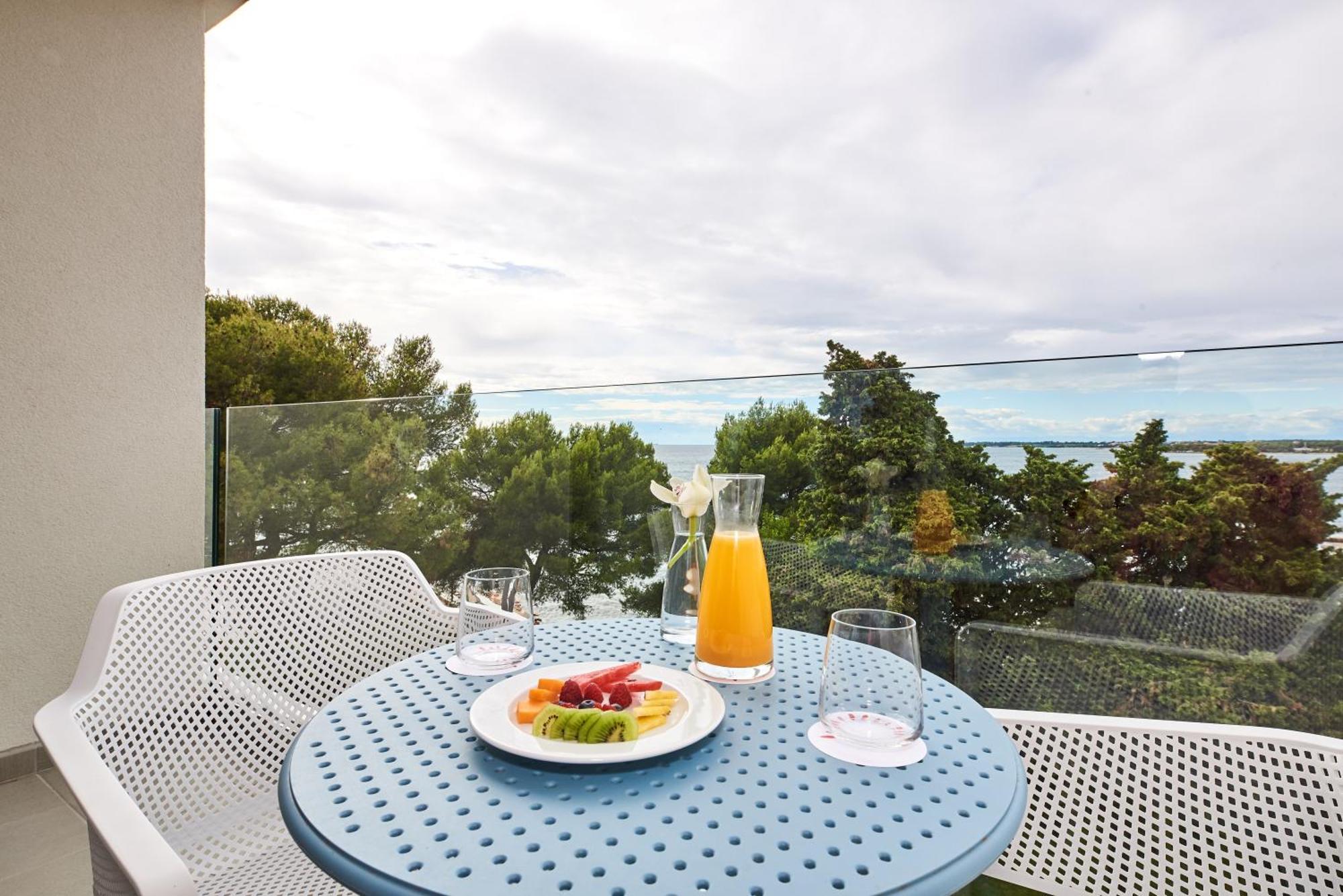 Premium Familiekamer met Balkon en Uitzicht op Zee