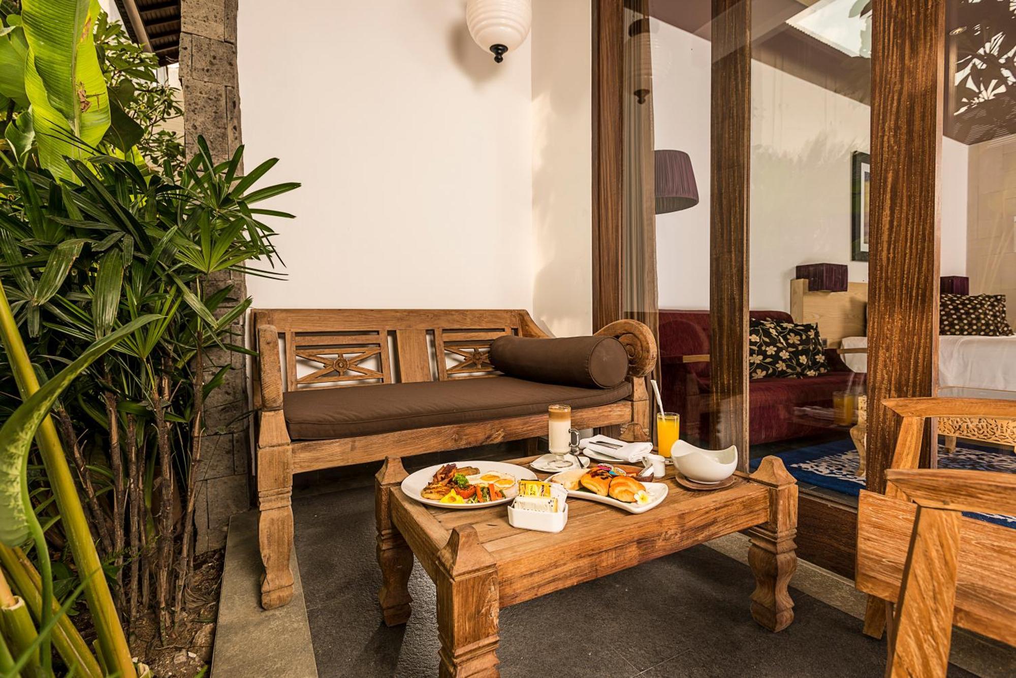Signature Suites - Adult Only