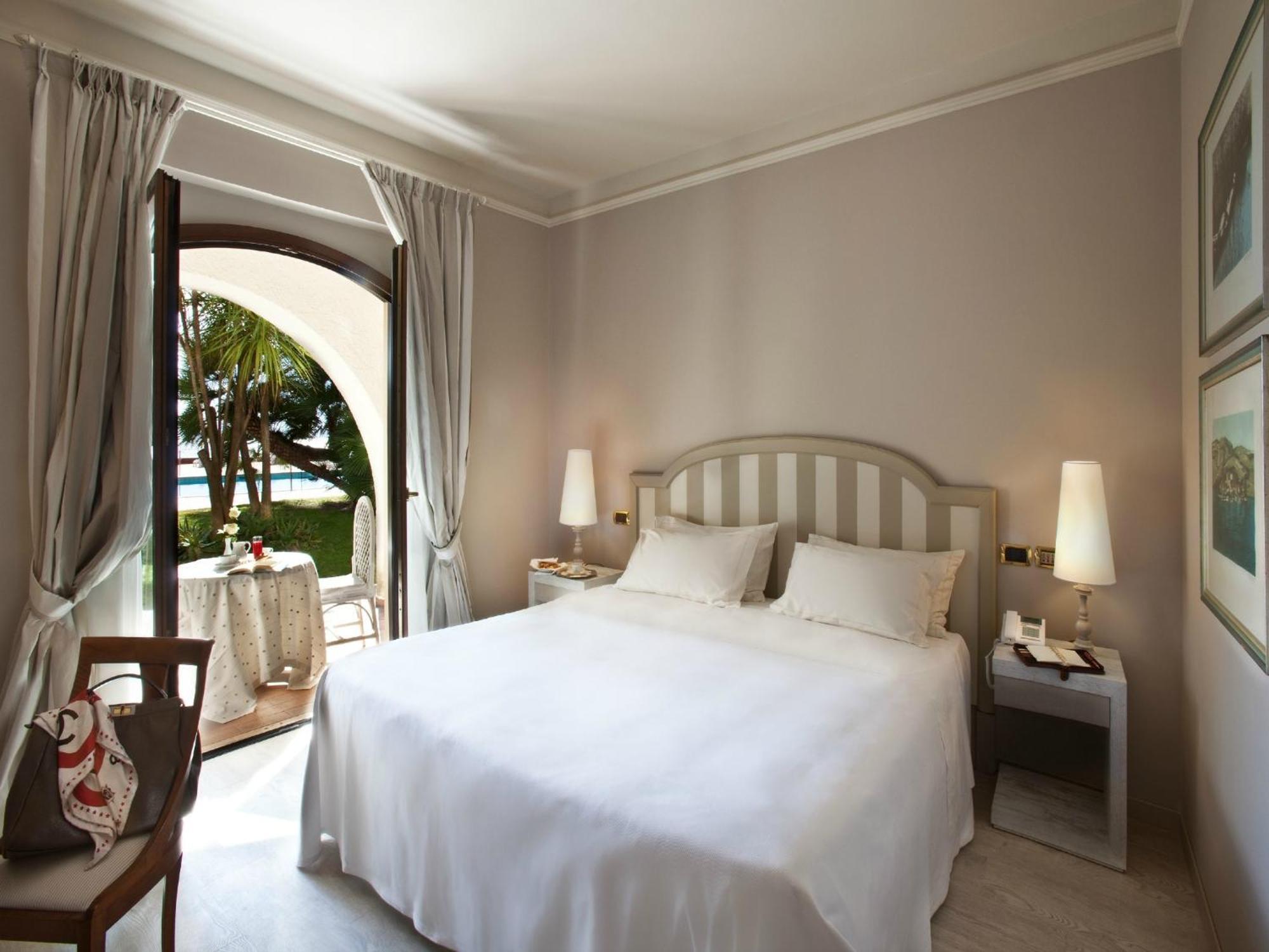 Classic Double or Twin Room Sea View