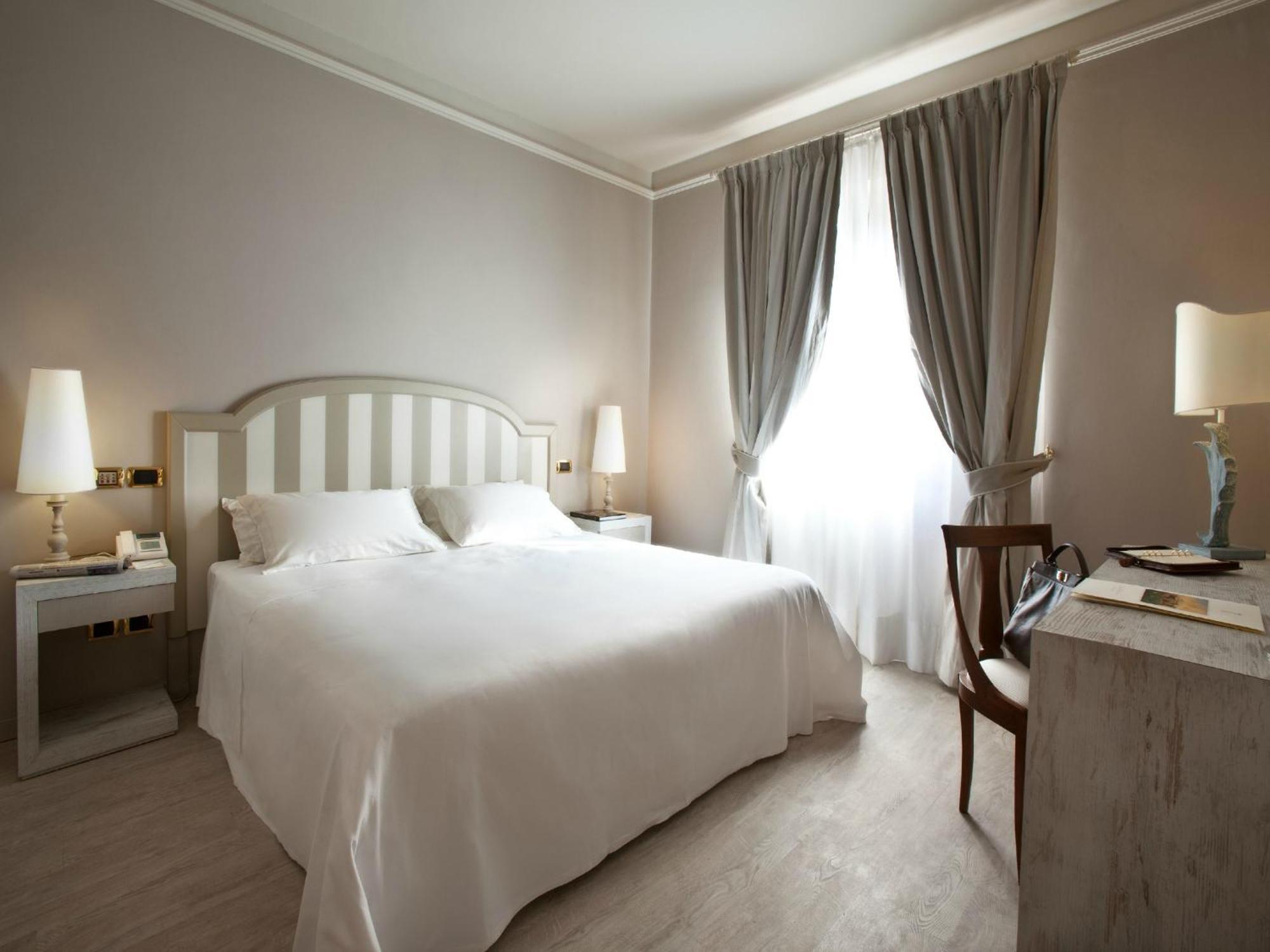Classic Double Room