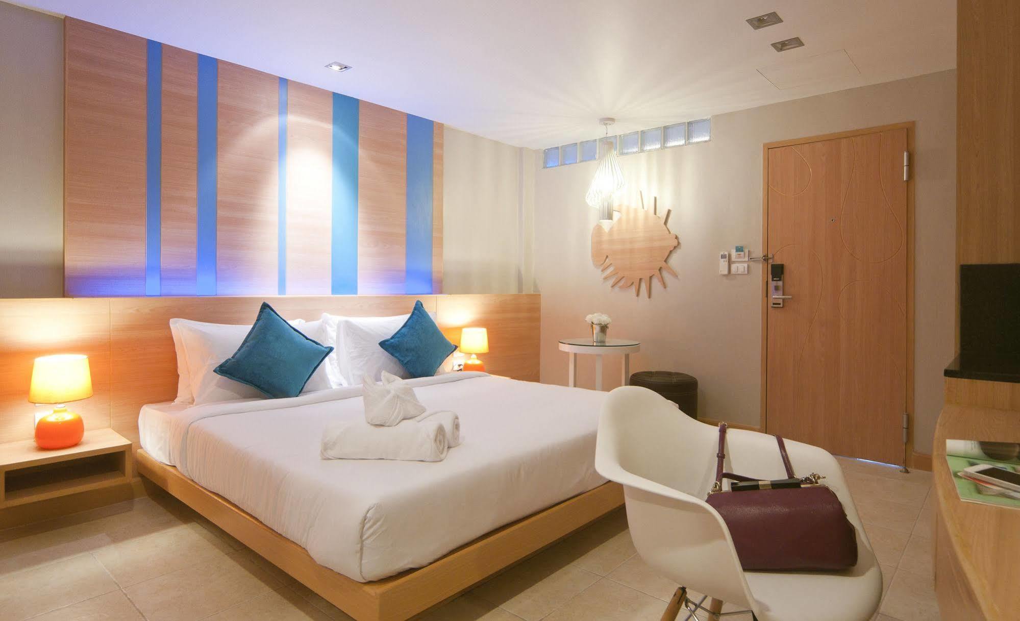 Standard Double Room, No Window