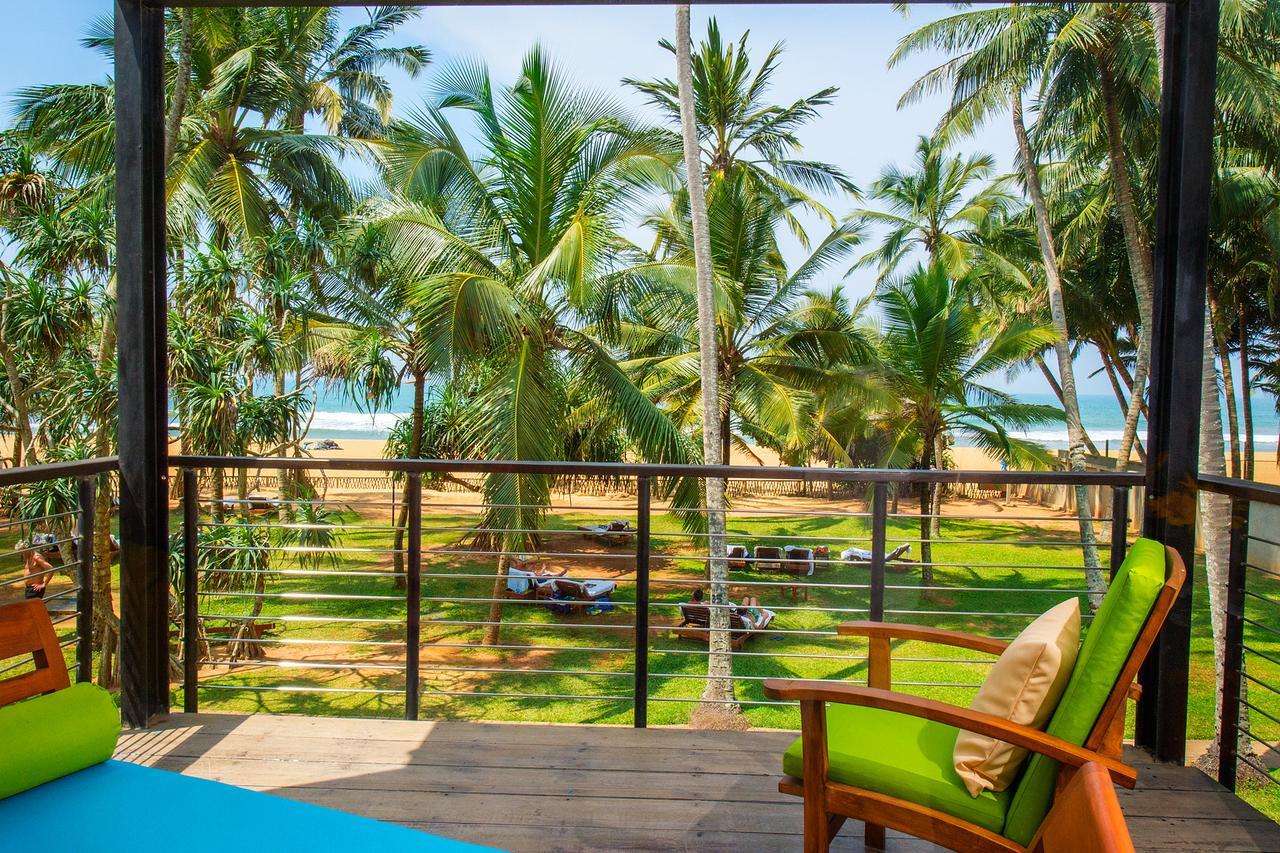 Premium Sea View Room Enjoy on Food & Beverage at the Main Bar the Main Restaurant & at Sahana Spa